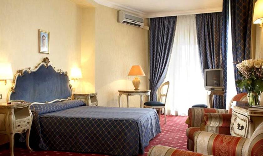 Standard triple room Eliseo Hotel Rome